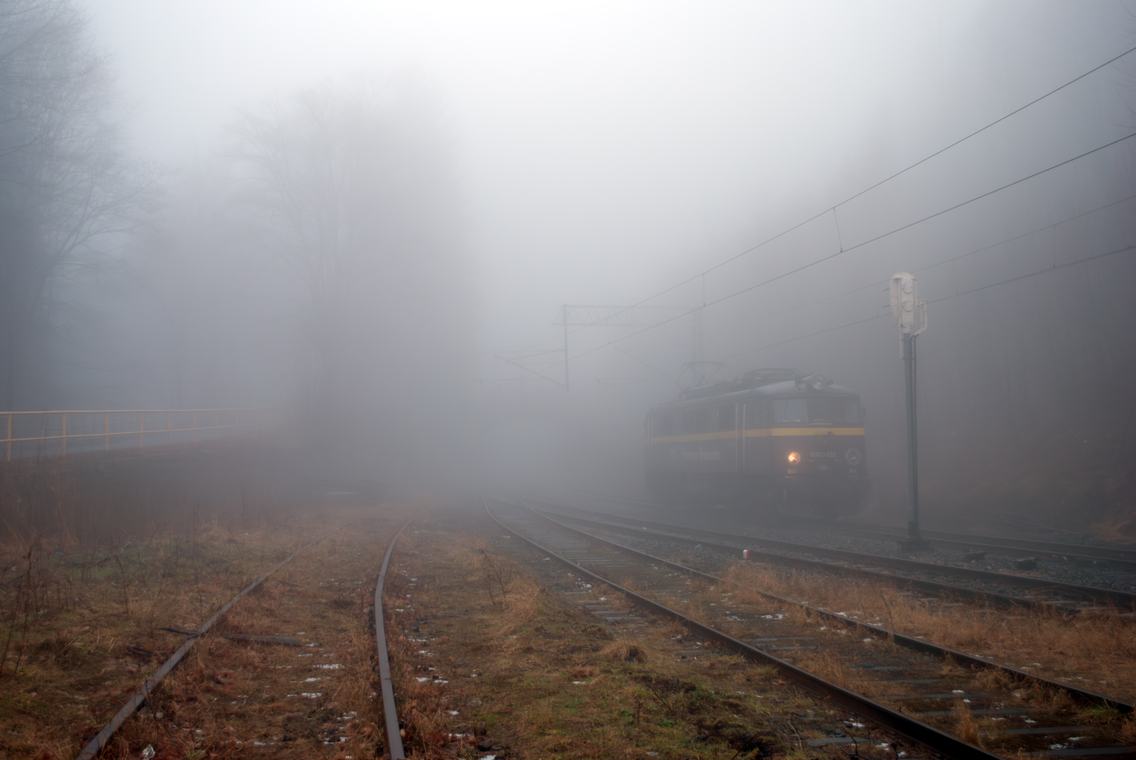 EU07-222 [Metchem / del. Przewozy Regionalne]