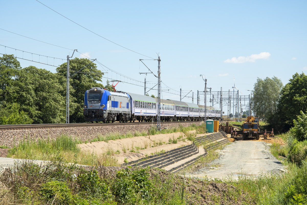 EU160-011 [PKP InterCity]