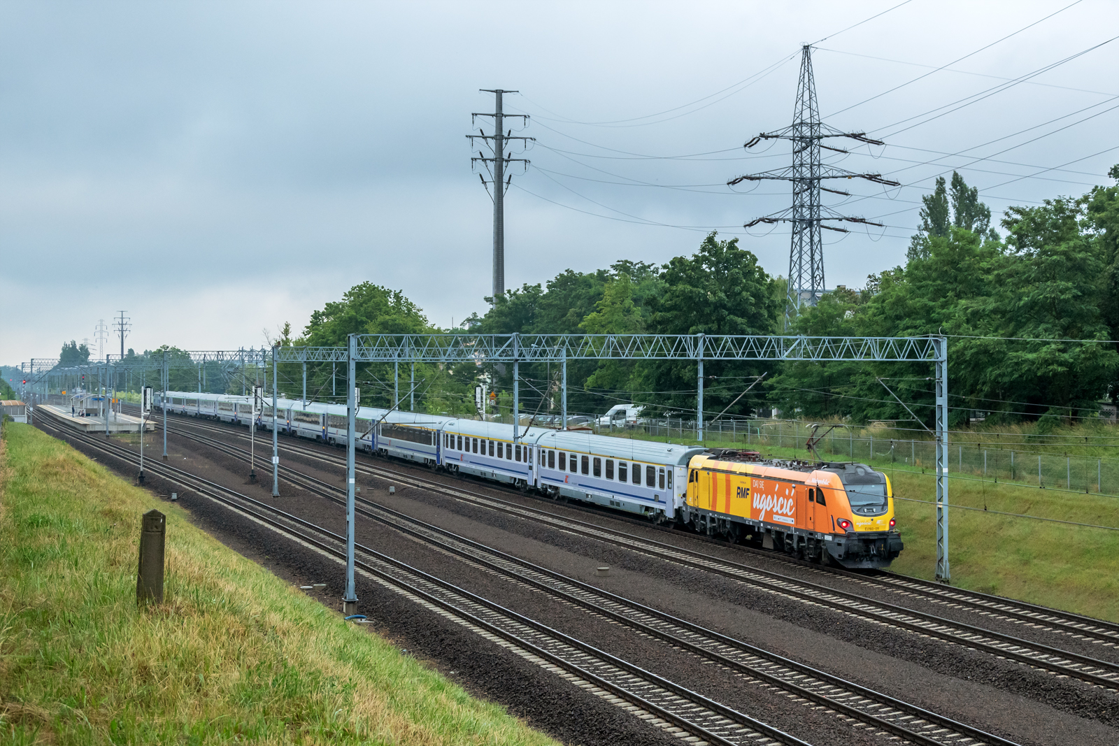 EU160-011 [PKP InterCity]