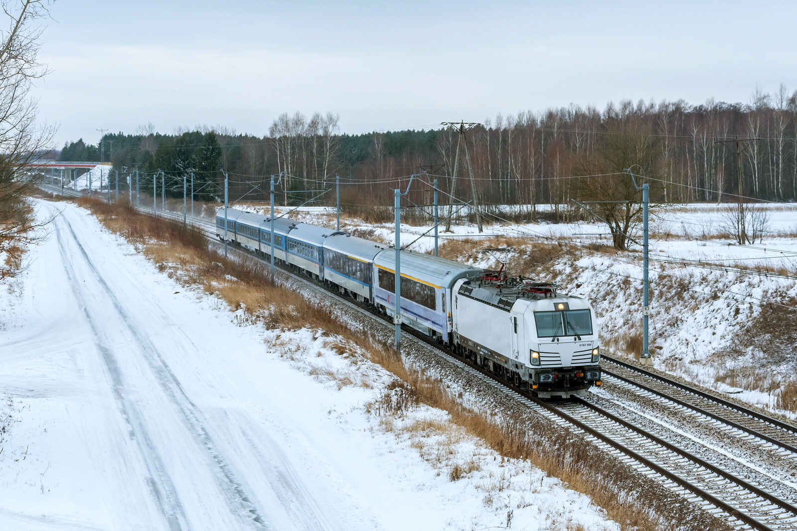 193 566 [PKP InterCity]