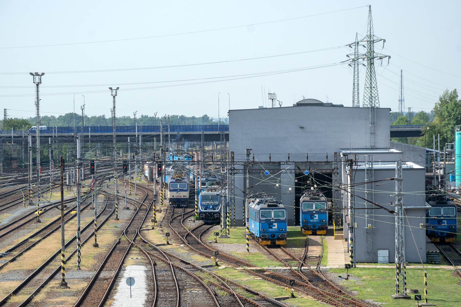 163 041-7 [CD Cargo]
