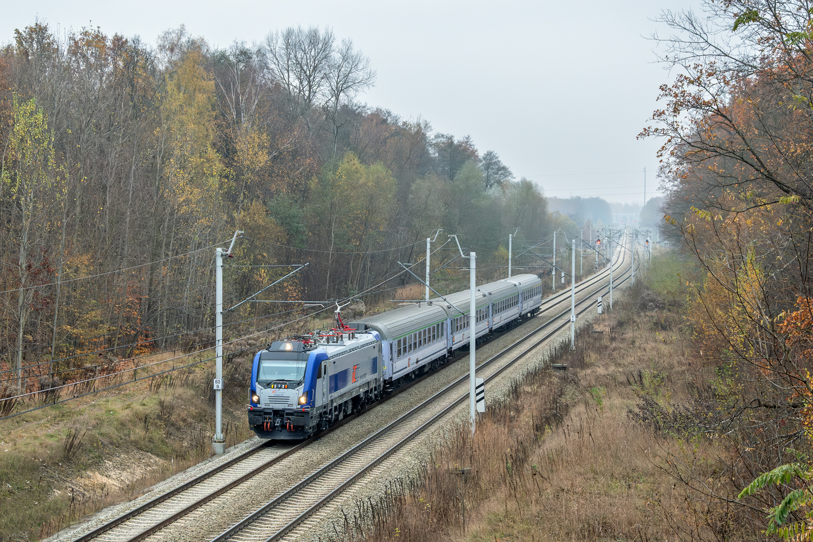 EU200-011 [PKP InterCity]