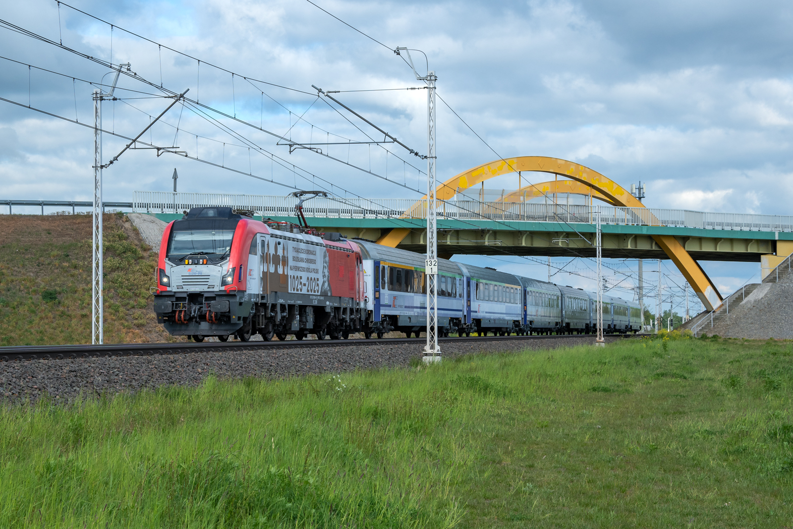 EU200-012 [PKP InterCity]
