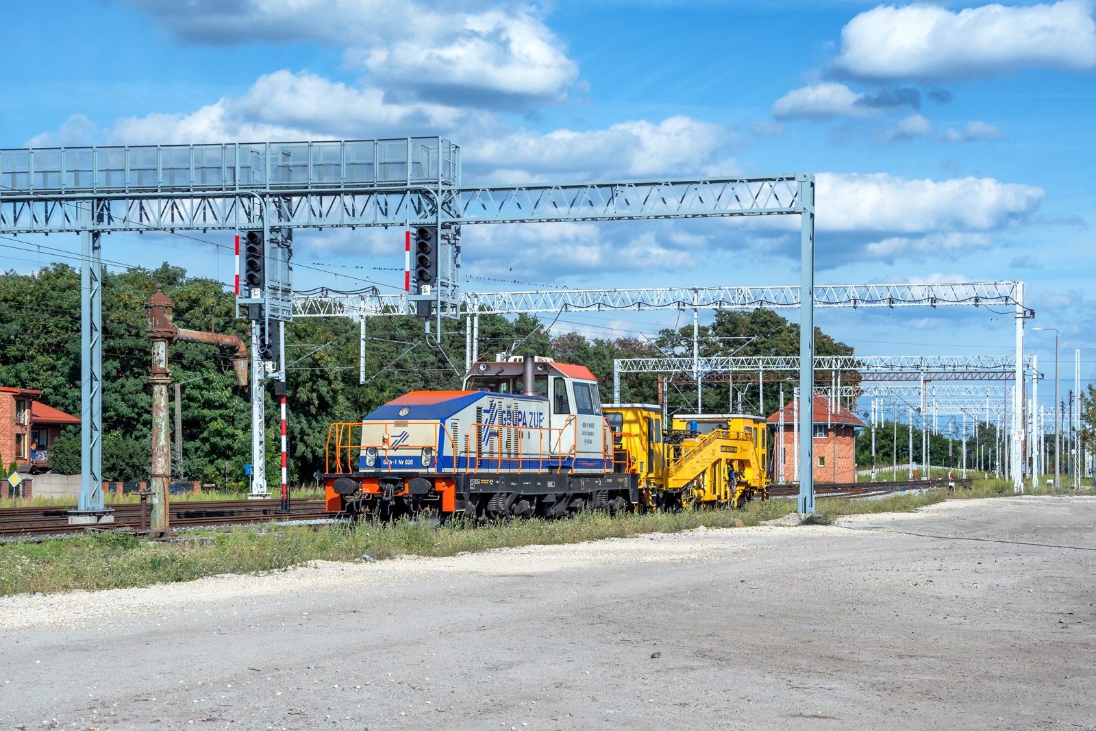 6Dh-1-020 [Grupa ZUE]