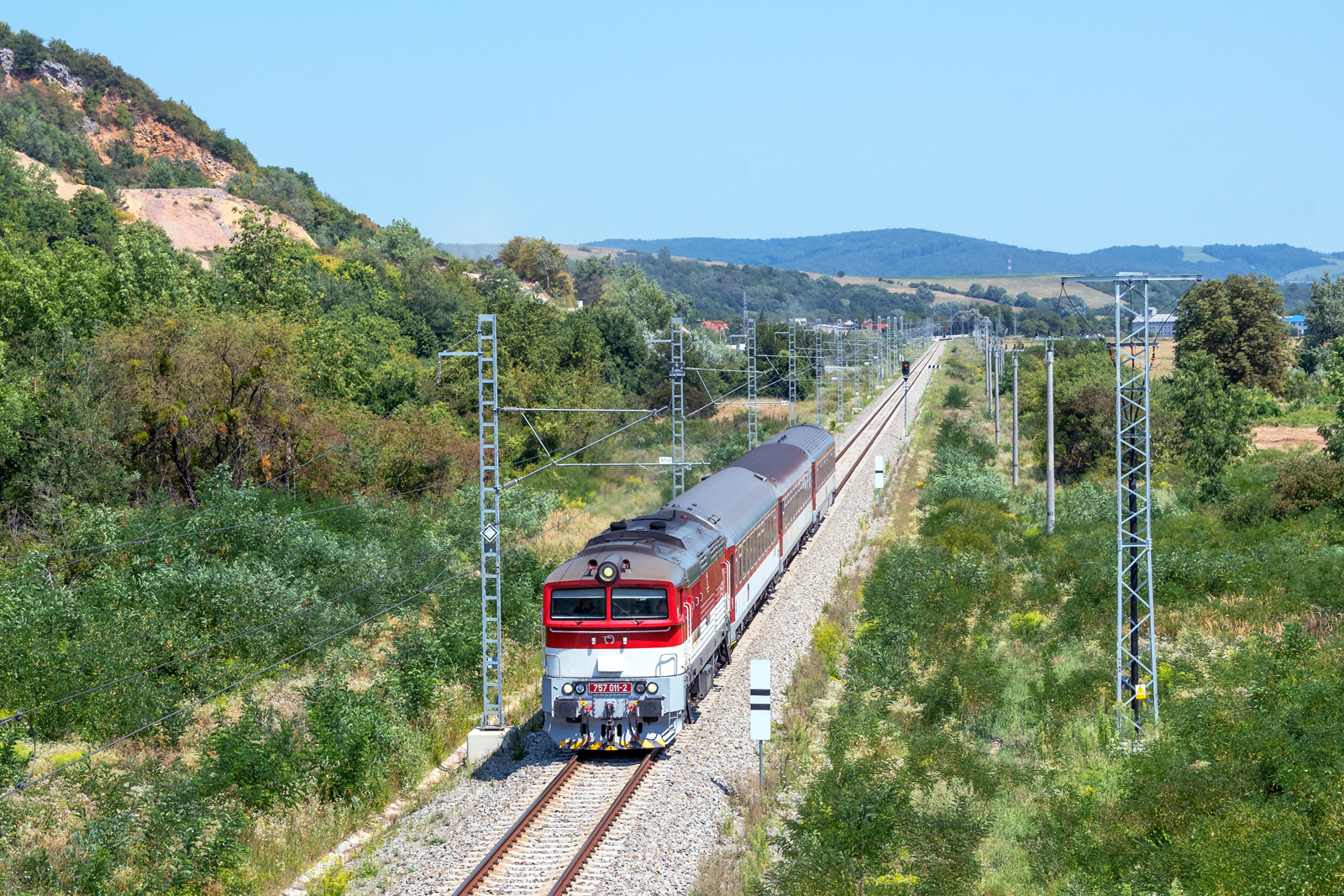757 011-2 [ZSSK]