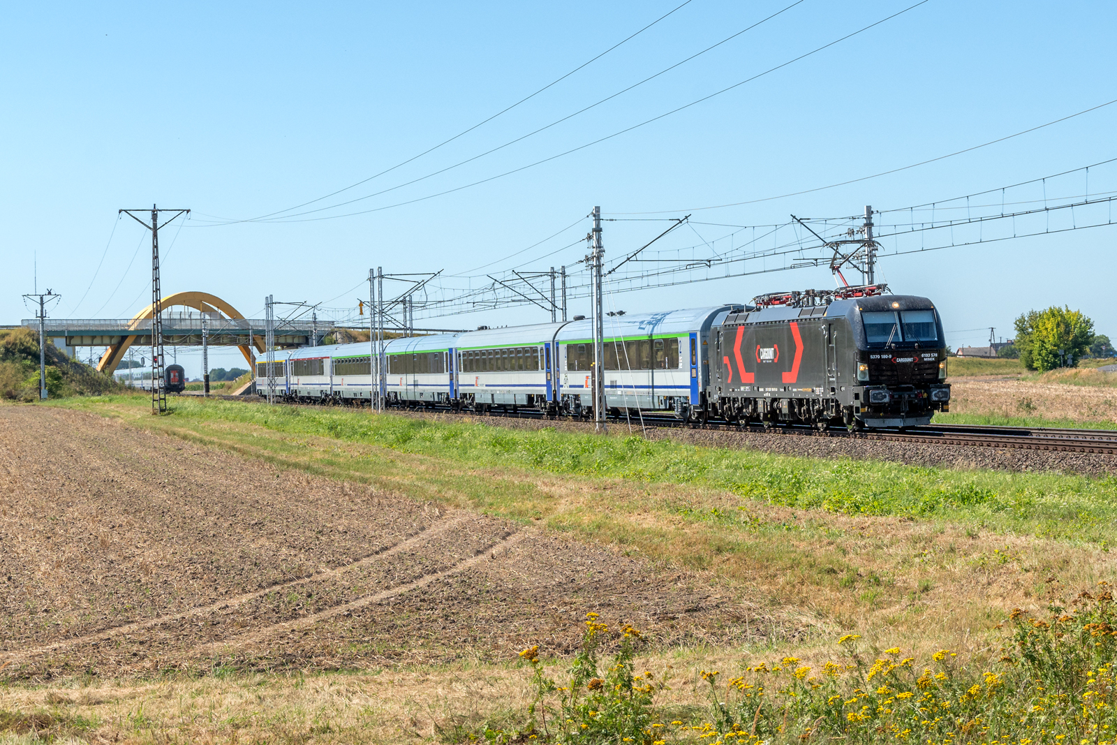 6 193 578 [PKP InterCity]
