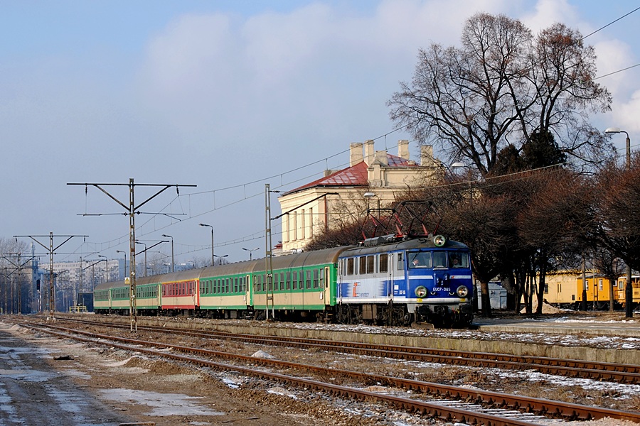 EU07-085 [PKP InterCity]