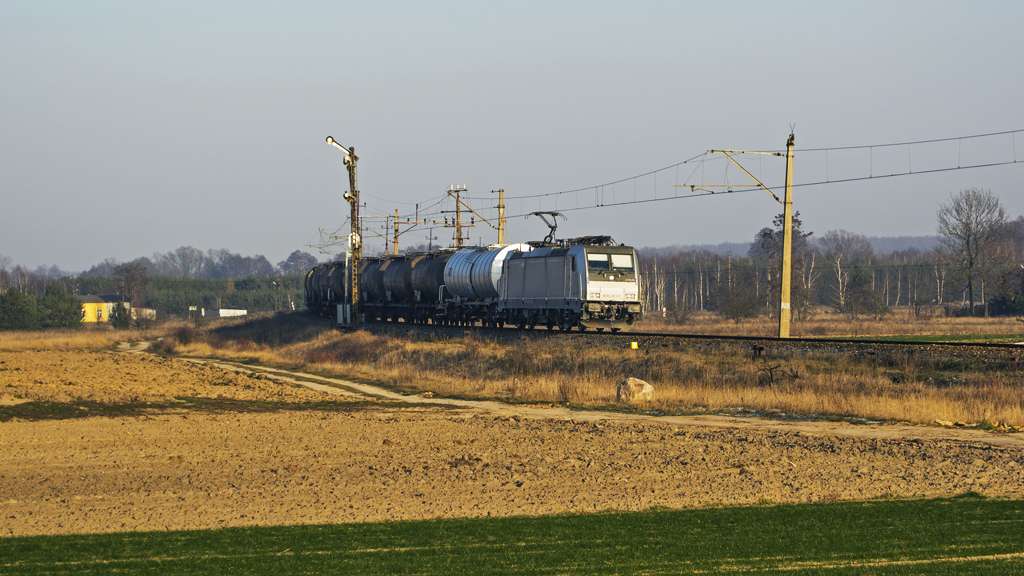 186 263-0 [Akiem SNCF / del. Orlen KolTrans]